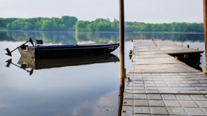 Fall Bass Fishing in Illinois | Fat Largemouth in a Jon Boat #short
