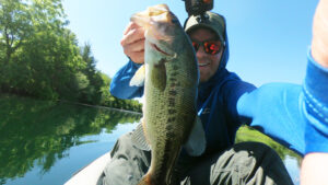 New Remote Kayak Lake Slim SwimZ Largemouth Bass over 3 Pounds