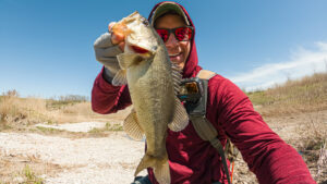 AJ Hauser Illinois Pond Fishing Bank Snapping Turtle Texas Rig Hula Stick Largemouth