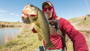 AJ Hauser Illinois Pond Fishing Bank Snapping Turtle Texas Rig Hula Stick Largemouth