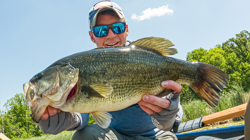 AJ Hauser PB Largemouth Bass Ocho Muck Marsh Algae