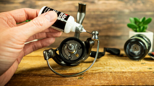 How to Lubricate a Spinning Reel (Oil & Grease Step by Step Fishing ...