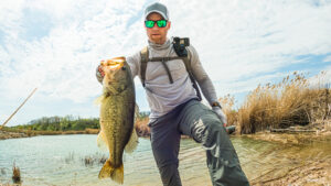 The Crowbar Rig Largemouth Bass Fishing Snapping Turtle Pond Bank