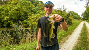 Kids Fishing Kid Illinois Kaden Largemouth Bass Canal Fishing