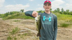 Kids Fishing Kid Illinois Liam Largemouth Bass Snapping Turtle Pond