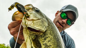 Jon Boat / Row Boat Rowboat Bass Fishing Lake Largemouth Hopper Crowbar